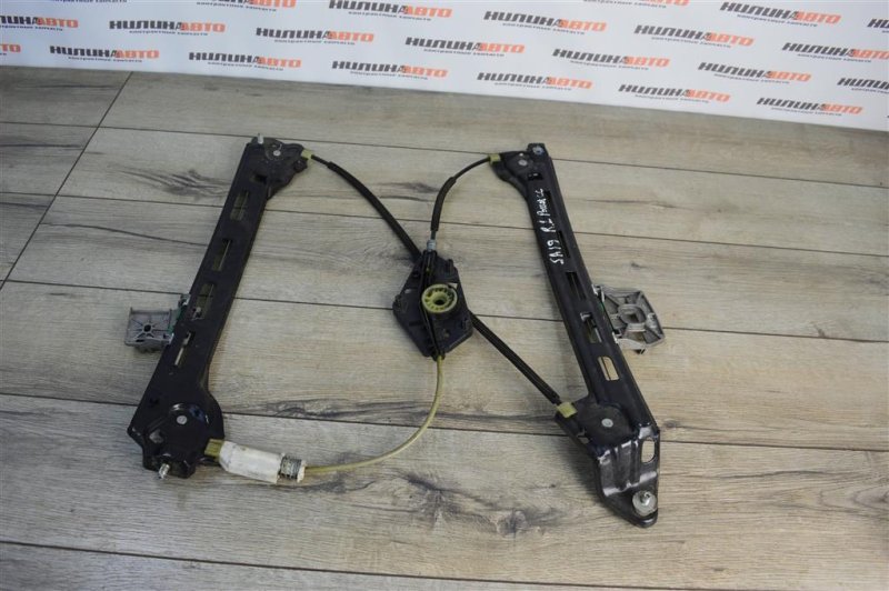 Стеклоподъемник, 1000 рублей, Москва