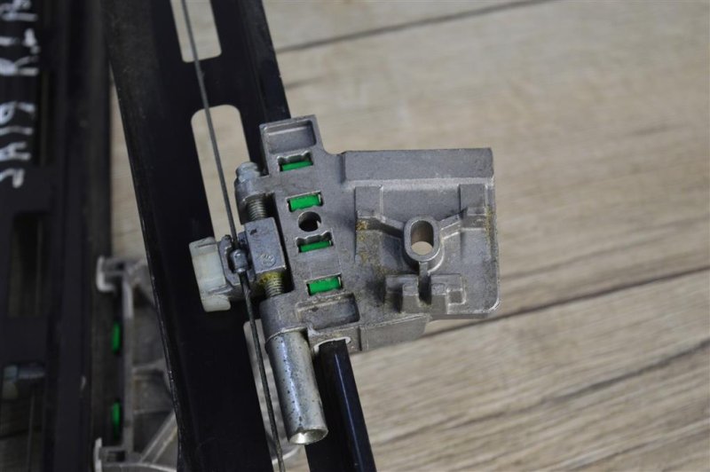 Стеклоподъемник, 1000 рублей, Москва