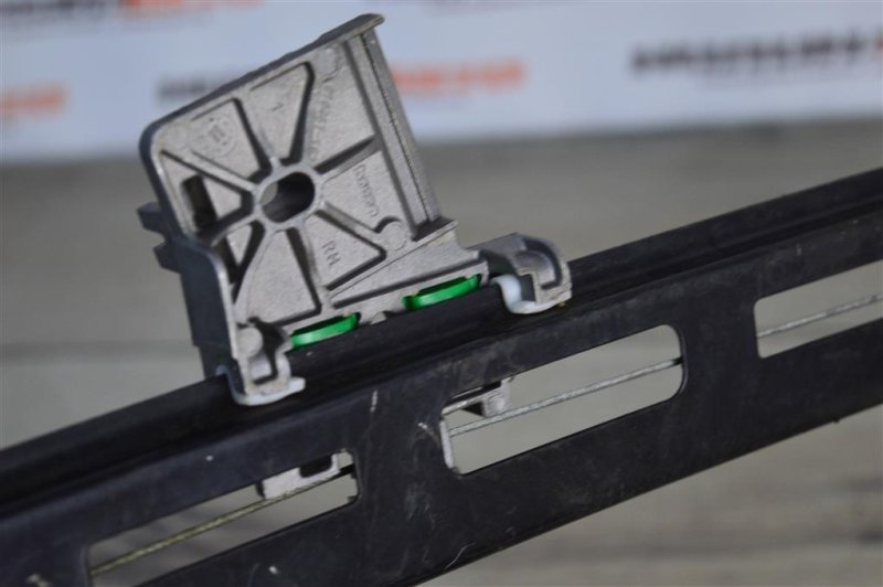 Стеклоподъемник, 1000 рублей, Москва