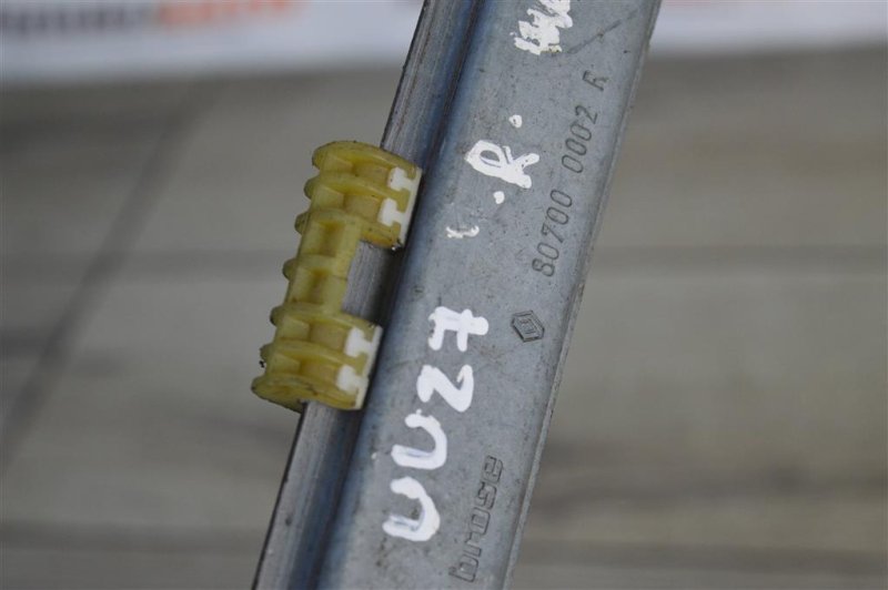 Стеклоподъемник, 1000 рублей, Москва