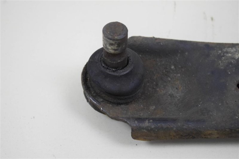 Рычаг передний нижний, 1500 рублей, Севастополь