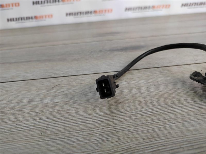 Замок капота, 400 рублей, Москва