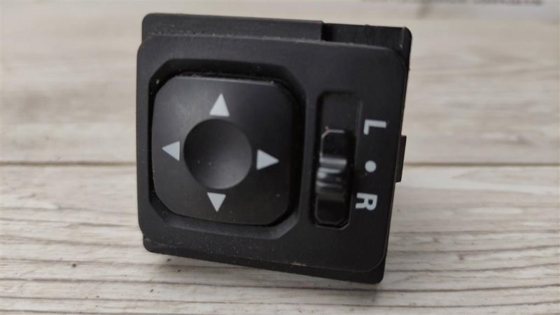 Блок управления зеркалами, 500 рублей, Севастополь