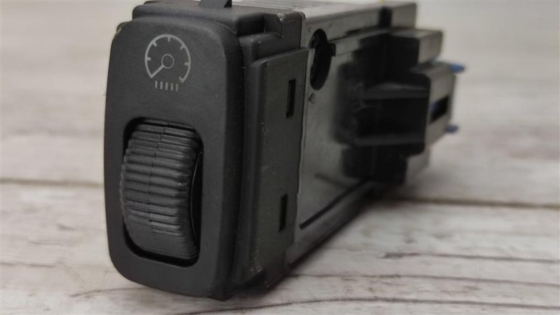 Кнопка освещения панели приборов, 400 рублей, Севастополь