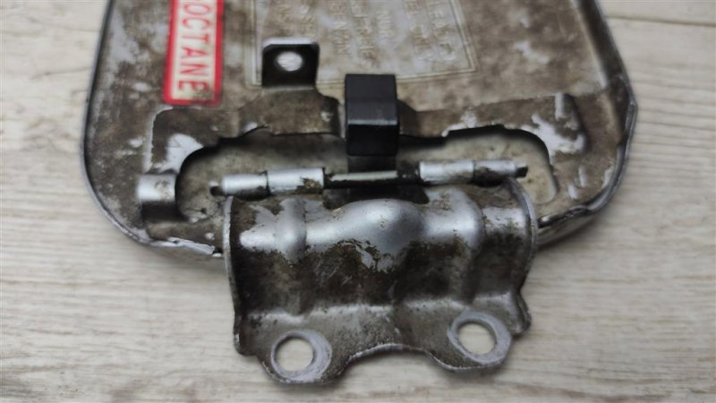 Лючок топливного бака, 500 рублей, Севастополь