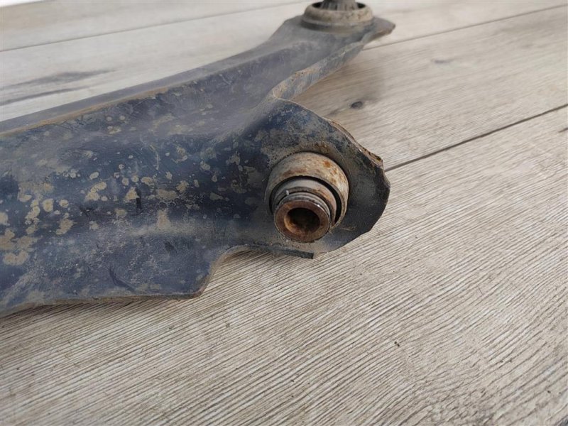 Рычаг передний нижний, 1000 рублей, Москва