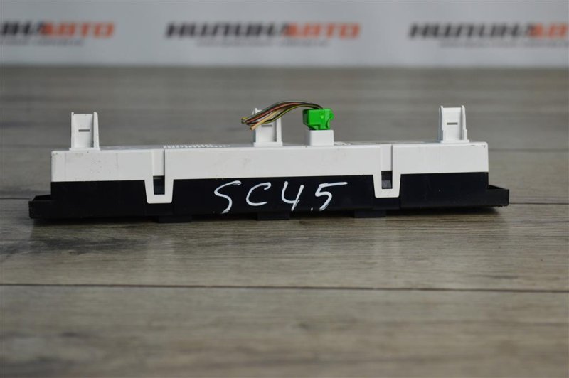 Дисплей информационный, 1000 рублей, Москва