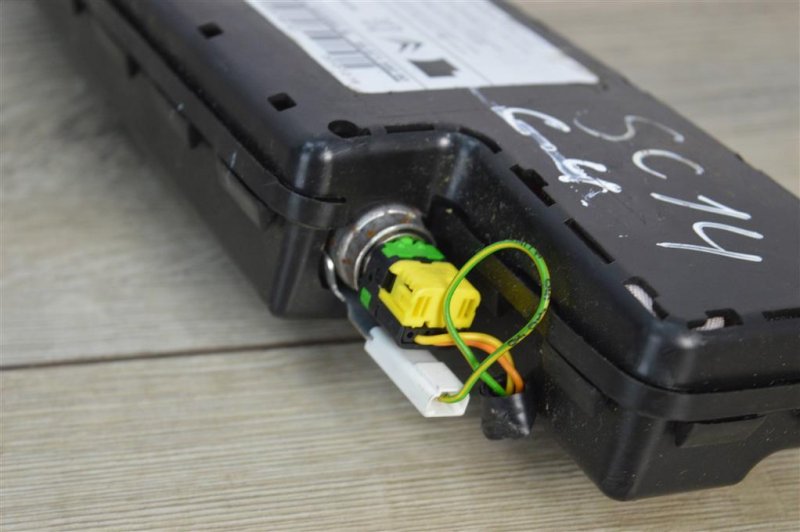 Подушка безопасности в сиденье, 2000 рублей, Москва