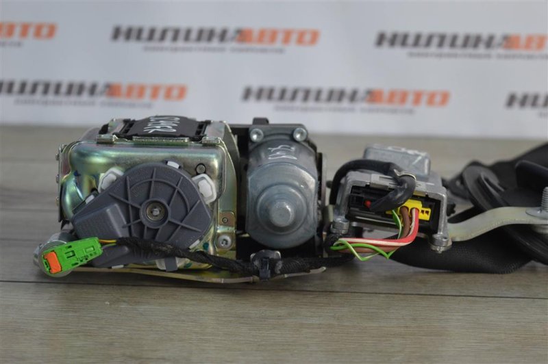 Ремень безопасности, 2000 рублей, Москва