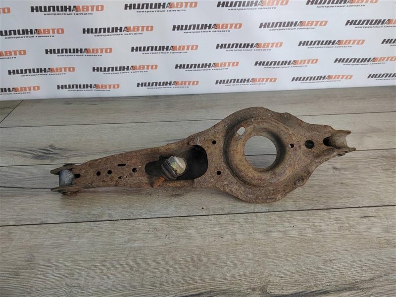 Рычаг задней подвески под пружину, 1000 рублей, Москва