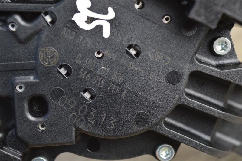 Моторчик стеклоочистителя, 1000 рублей, Москва