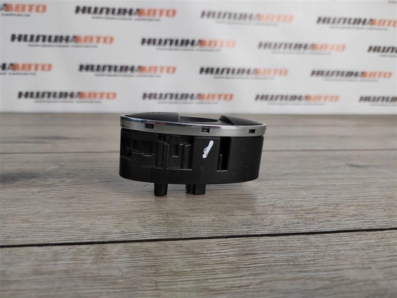 Кнопка стеклоподъемника, 500 рублей, Москва