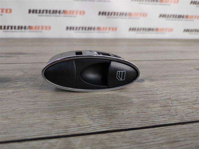 Кнопка стеклоподъемника, 500 рублей, Москва