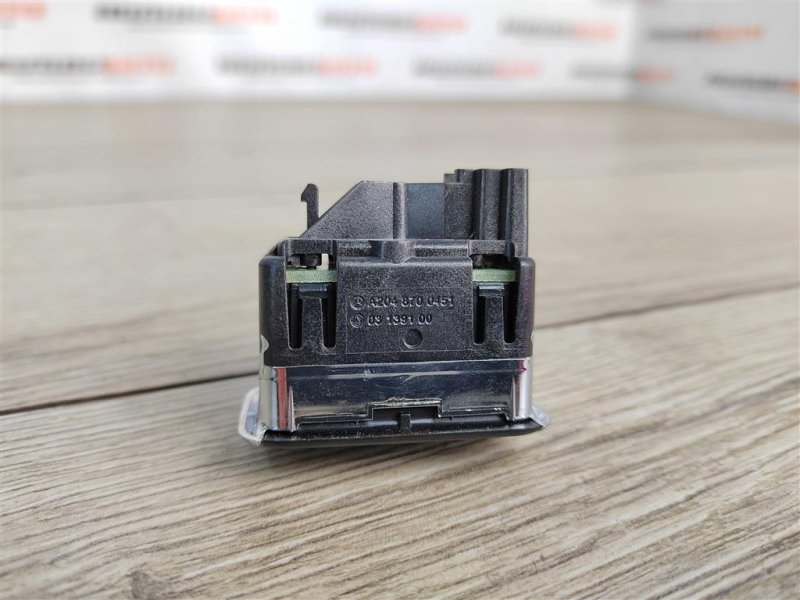 Кнопка стеклоподъемника, 500 рублей, Москва