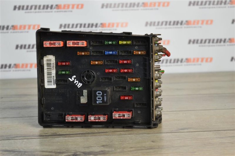 Блок предохранителей под капот, 1000 рублей, Москва