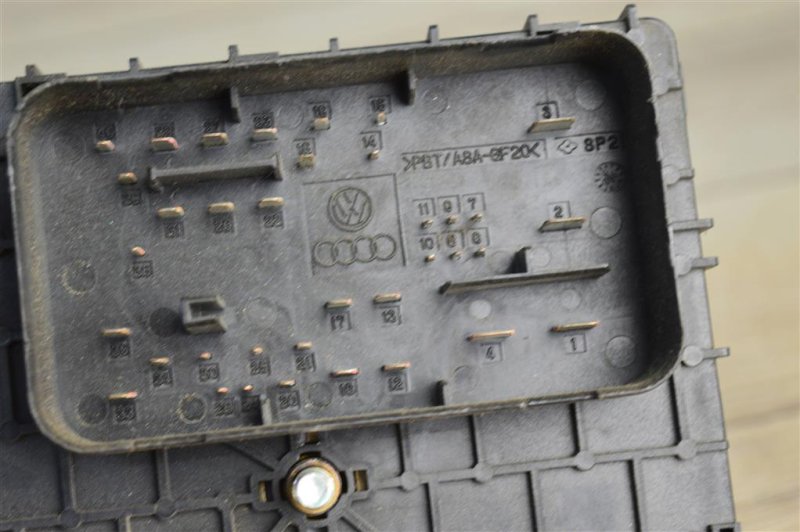 Блок предохранителей под капот, 1000 рублей, Москва