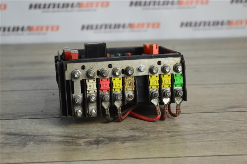 Блок предохранителей под капот, 1000 рублей, Москва