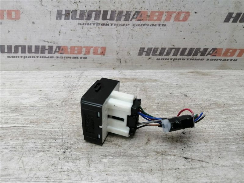 Блок управления зеркалами, 500 рублей, Севастополь