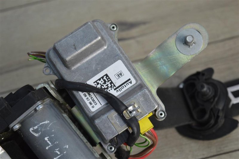 Ремень безопасности, 2000 рублей, Москва