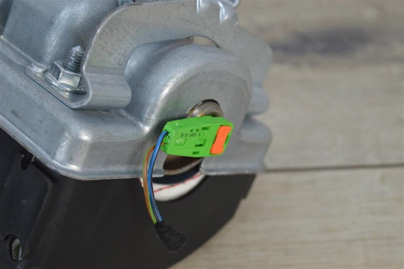 Подушка безопасности в торпедо, 500 рублей, Москва