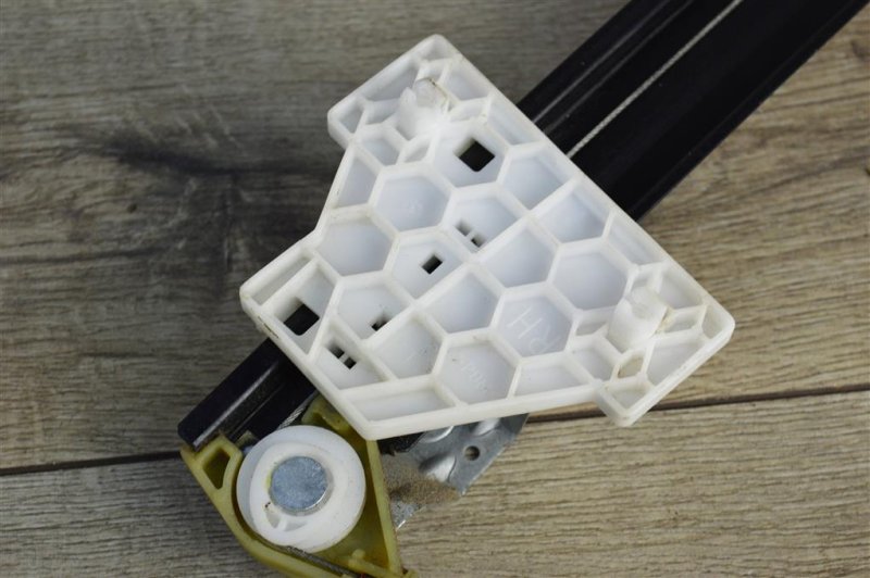 Стеклоподъемник, 500 рублей, Москва