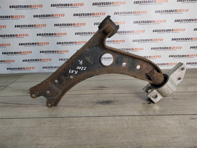 Рычаг передний нижний, 2000 рублей, Москва