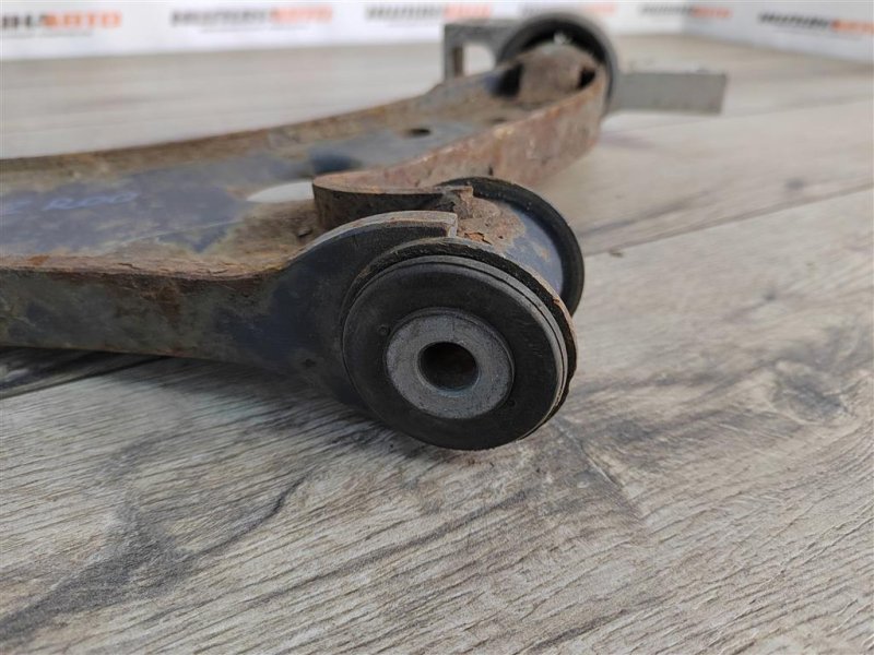 Рычаг передний нижний, 2000 рублей, Москва