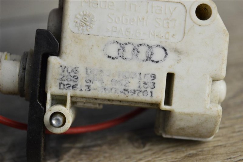 Активатор лючка бензобака, 500 рублей, Москва