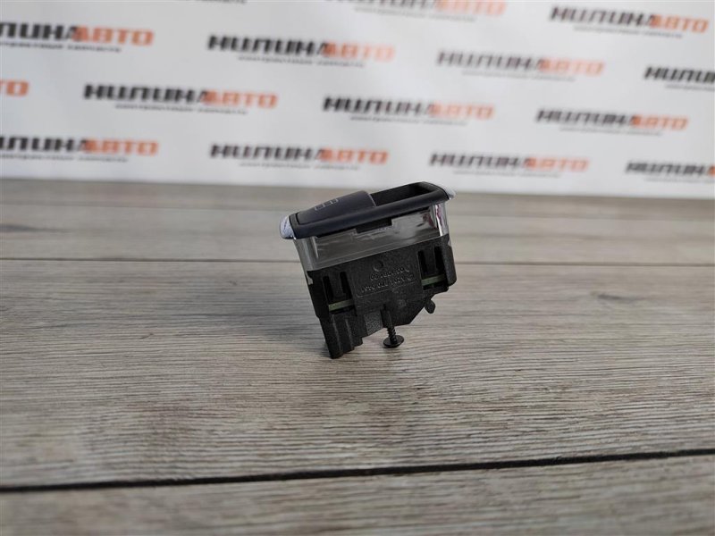 Кнопка стеклоподъемника, 500 рублей, Москва