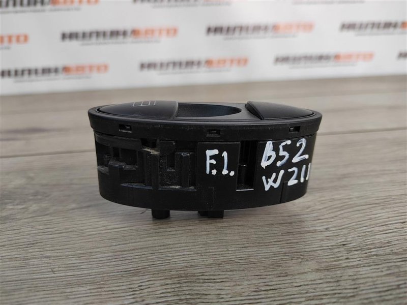 Кнопка стеклоподъемника, 500 рублей, Москва