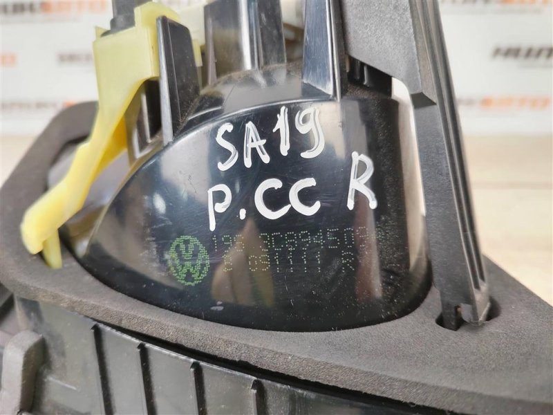 Фонарь в крышку багажника, 1500 рублей, Москва