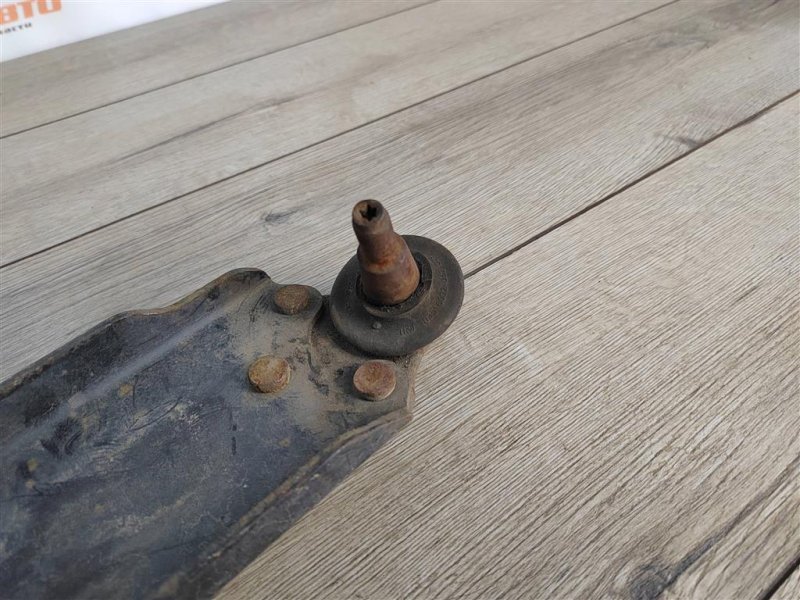 Рычаг передний нижний, 1300 рублей, Москва