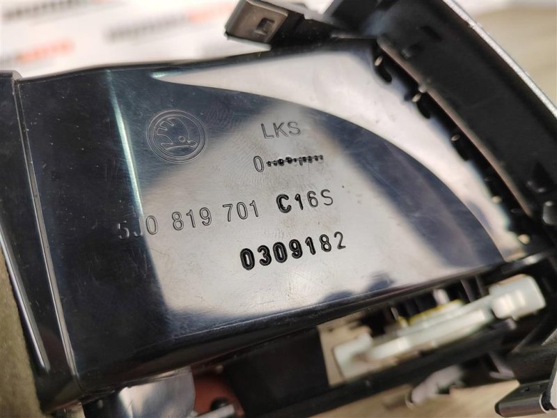 Дефлектор в торпедо, 600 рублей, Москва