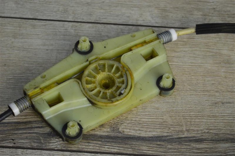 Стеклоподъемник, 500 рублей, Москва