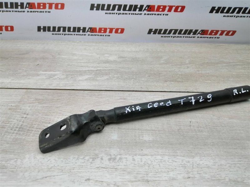 Амортизатор крышки багажника, 500 рублей, Севастополь