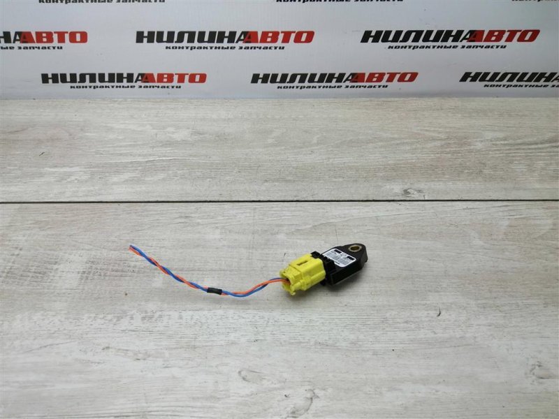 Датчик удара боковой, 500 рублей, Севастополь