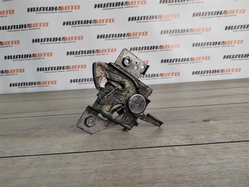 Замок капота, 500 рублей, Москва