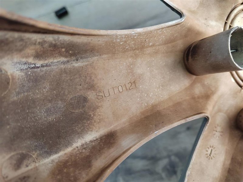 Колпак колесный, 500 рублей, Москва