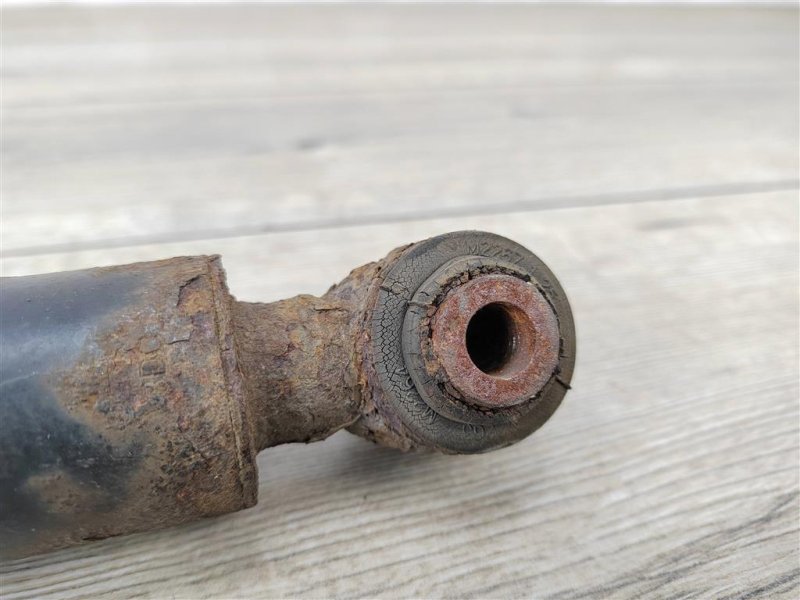 Амортизатор, 1500 рублей, Москва