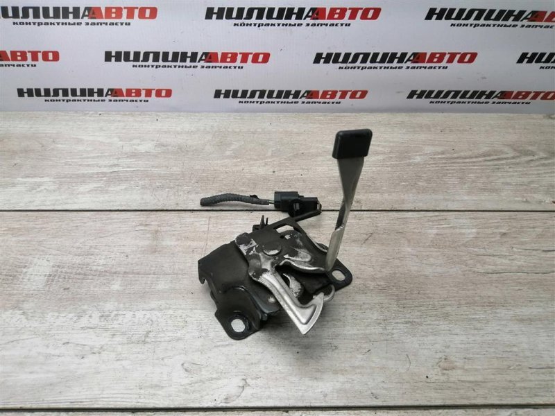 Замок капота, 1000 рублей, Севастополь