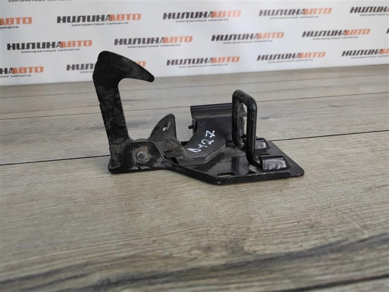 Замок капота, 500 рублей, Москва