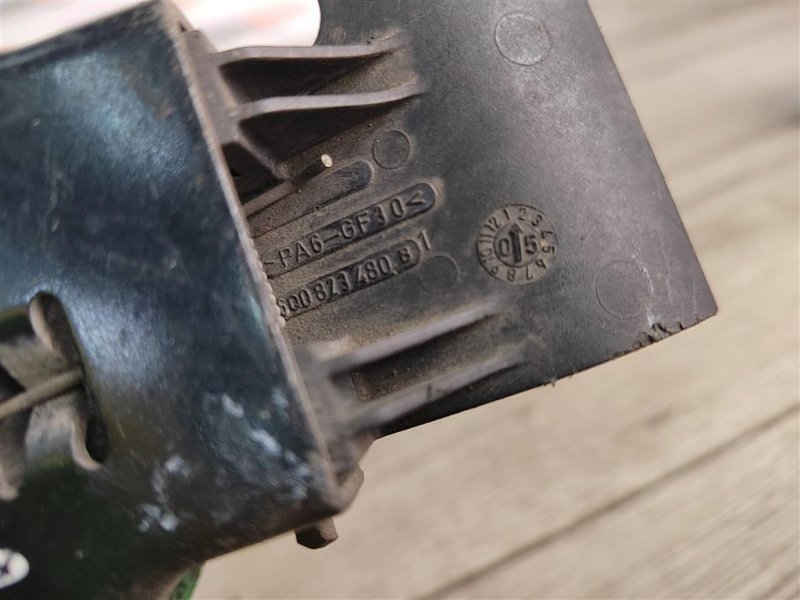 Замок капота, 500 рублей, Москва