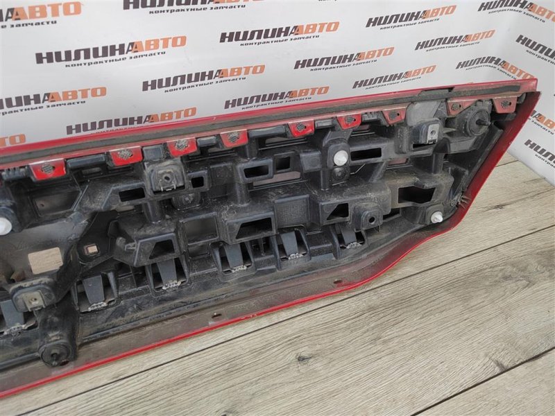 Накладка крышки багажника, 1000 рублей, Москва