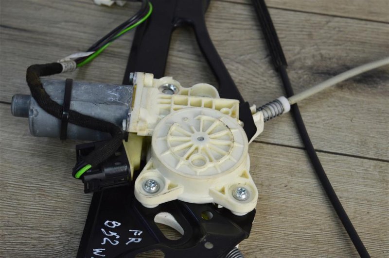 Стеклоподъемник, 1200 рублей, Москва