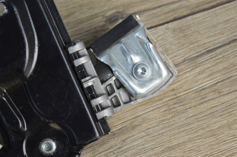 Стеклоподъемник, 1200 рублей, Москва