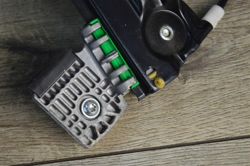 Стеклоподъемник, 1200 рублей, Москва