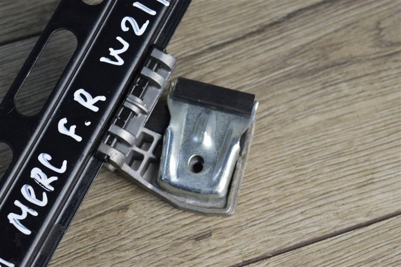 Стеклоподъемник, 1200 рублей, Москва