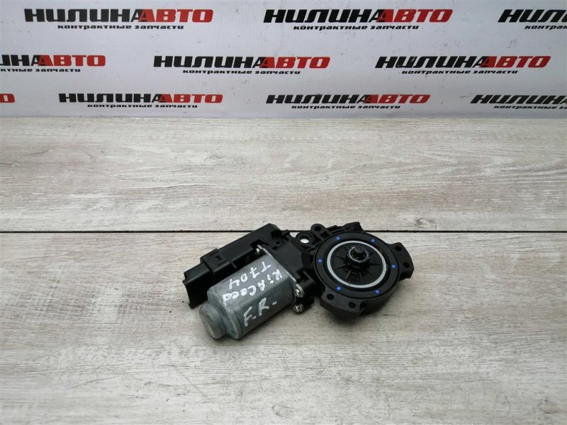 Стеклоподъемник, 1000 рублей, Севастополь