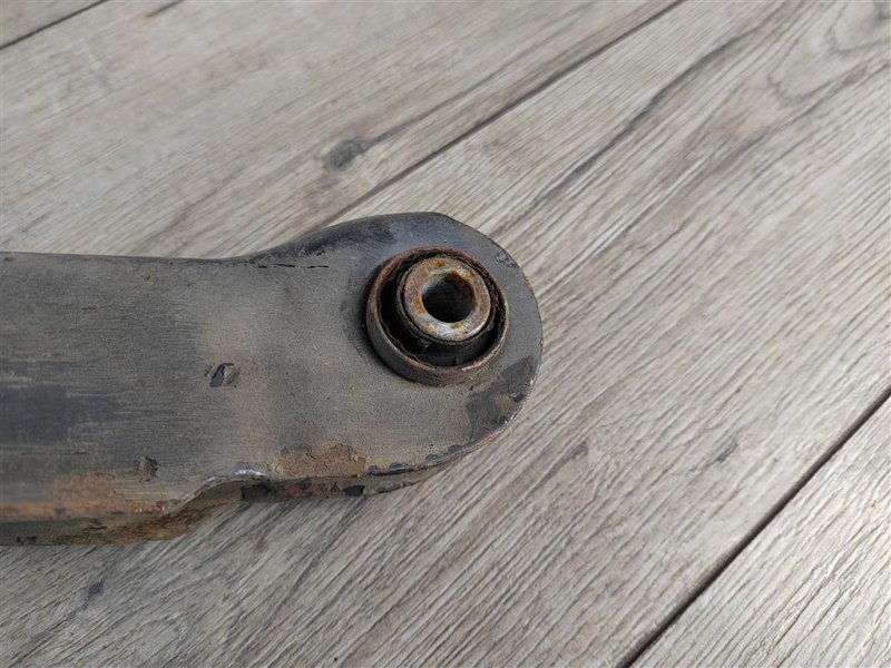 Рычаг задней подвески под пружину, 800 рублей, Москва