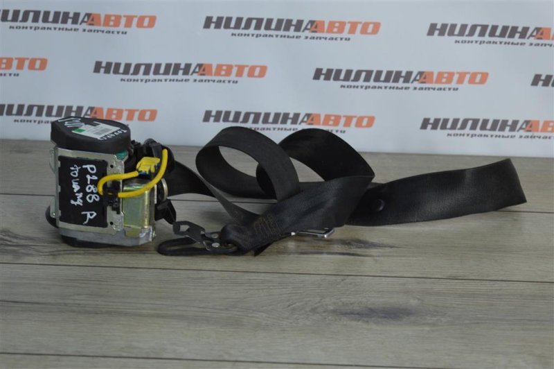 Ремень безопасности, 2000 рублей, Москва